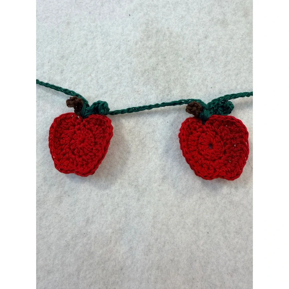 Handmade Crochet Apple Garland Red Green Fruit Fall teacher Decor 46 Inch 4927